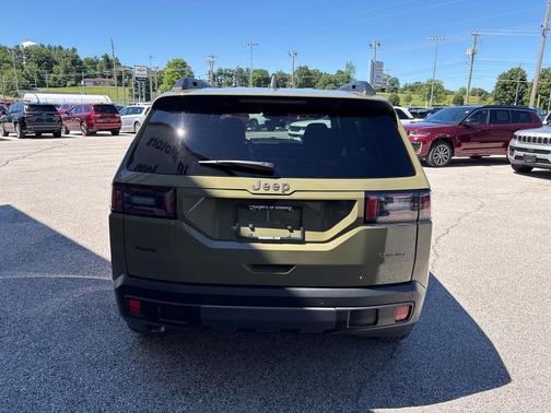 '41 2026 Jeep Cherokee Laredo 4x4