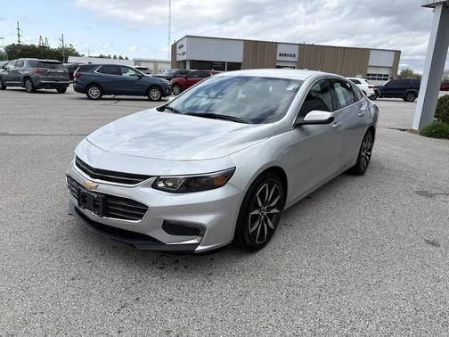 Silver Ice Metallic 2017 Chevrolet Malibu 1LT