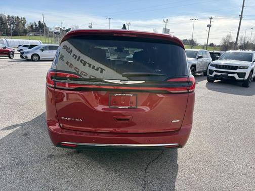 Red Hot Pearlcoat 2026 Chrysler Pacifica L