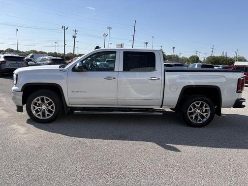 White Frost Tricoat 2018 GMC Sierra 1500 SLT