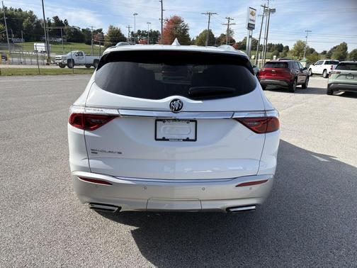 2023 Buick Enclave Essence AWD