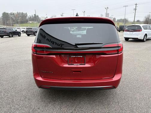 2026 Chrysler Pacifica L