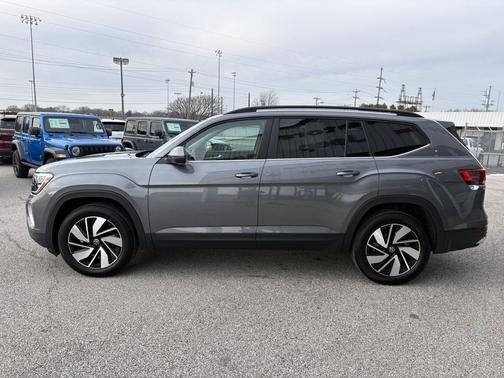 2025 Volkswagen Atlas 2.0T SE w/Technology 4MOTION