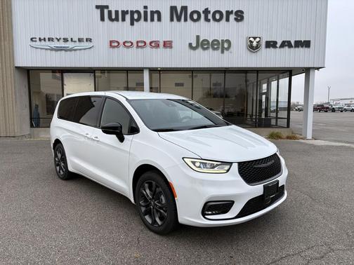 2026 Chrysler Pacifica L