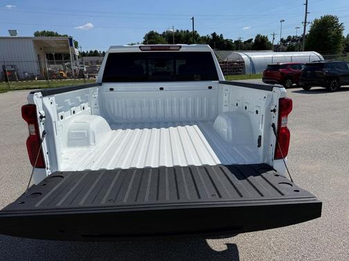 Summit White 2026 Chevrolet Silverado 1500 LT