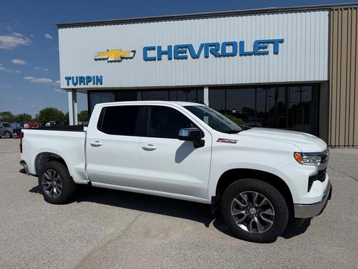 Summit White 2026 Chevrolet Silverado 1500 LT