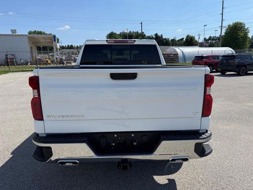 Summit White 2026 Chevrolet Silverado 1500 LT