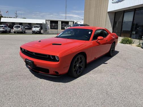 Go Mango 2017 Dodge Challenger SXT