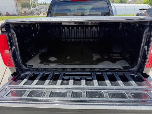 Black 2015 Chevrolet Colorado LT