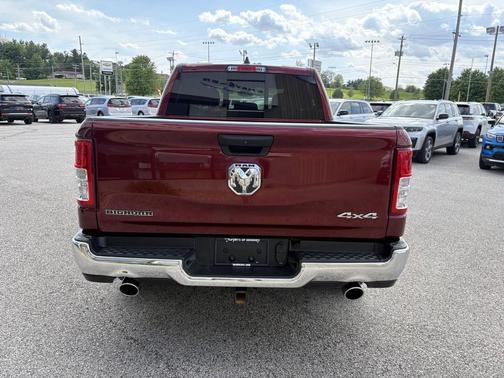 Delmonico Red Pearlcoat 2023 RAM 1500 Big Horn/Lone Star