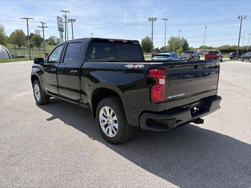2025 Chevrolet Silverado 1500 Custom