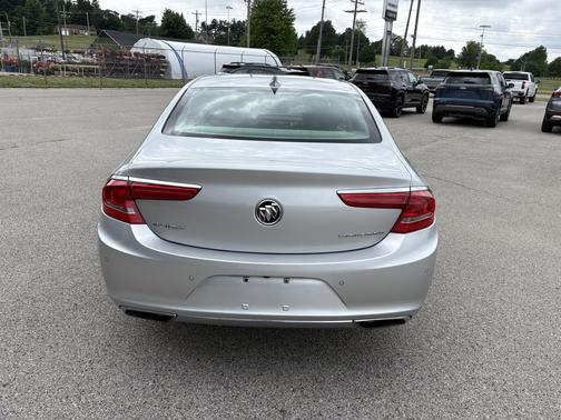 SILVER ICE METALLIC 2018 Buick LaCrosse Essence