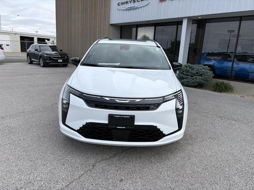 Bright White Clearcoat 2027 Chrysler Pacifica Limited