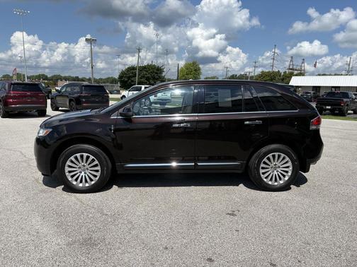 2013 Lincoln MKX Base