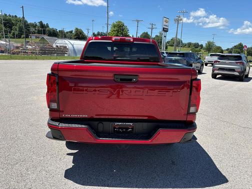Radiant Red Tintcoat 2026 Chevrolet Colorado LT