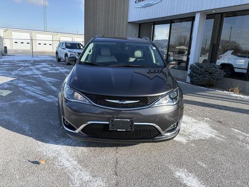 2020 Chrysler Pacifica Touring-L Plus