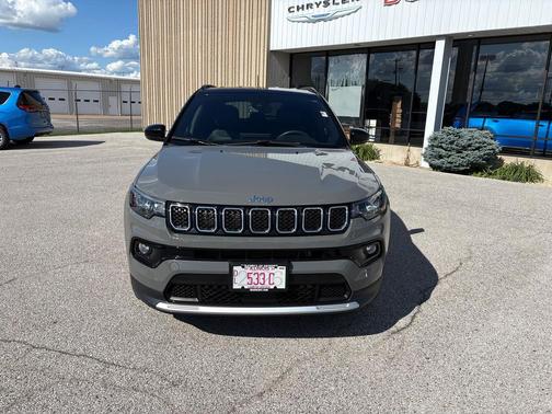 Sting-Gray Clearcoat 2024 Jeep Compass Limited