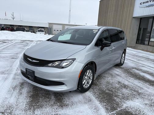 2026 Chrysler Voyager LX