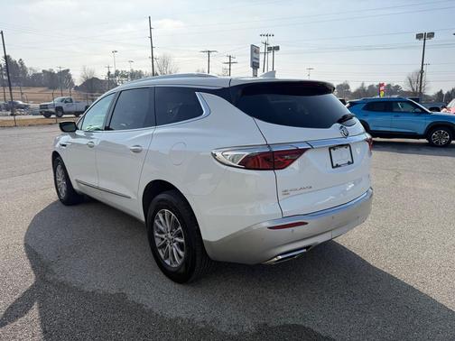 2023 Buick Enclave Essence AWD