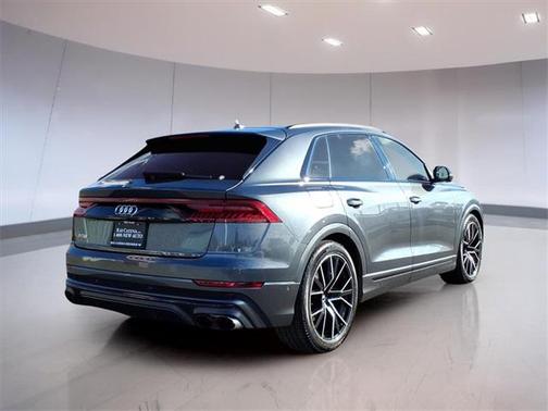 2023 Audi SQ8 Premium Plus TFSI quattro Tiptronic