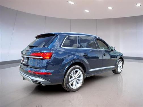 2025 Audi Q7 Premium Plus 55 TFSI quattro Tiptronic