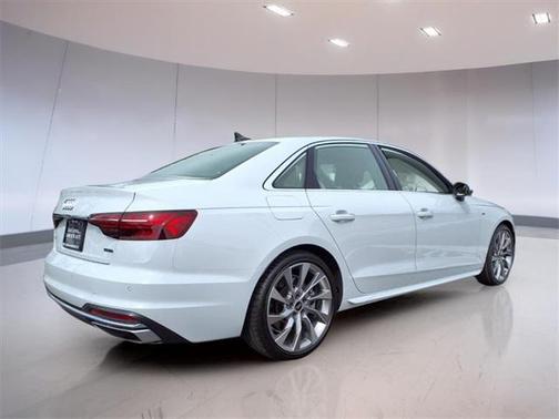 2023 Audi A4 Premium Plus 45 TFSI S line quattro S tronic
