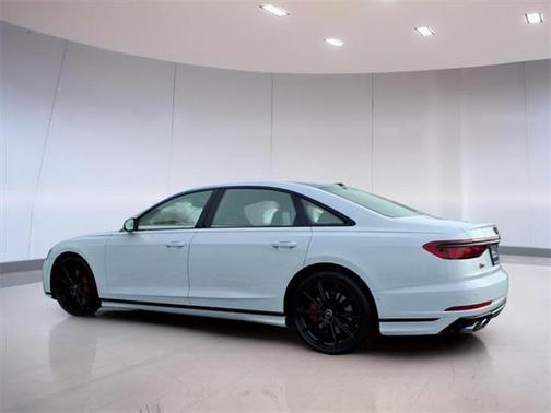 2023 Audi S8 TFSI quattro Tiptronic