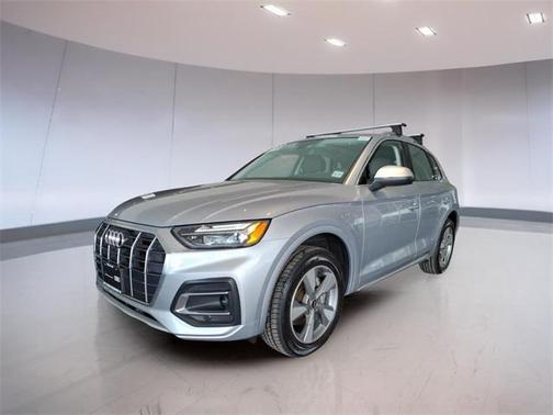 2022 Audi Q5 Premium Plus 40 TFSI quattro S tronic