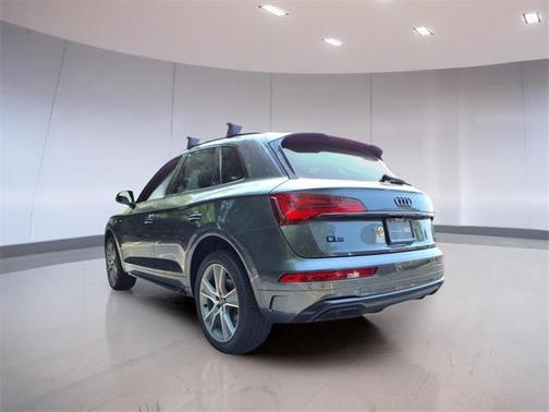 2025 Audi Q5 Premium 45 TFSI S line quattro