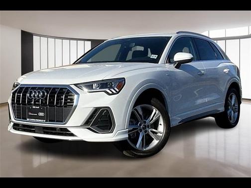 2024 Audi Q3 Premium Plus 45 TFSI S line quattro Tiptronic