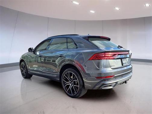 2021 Audi Q8 Prestige 55 TFSI quattro Tiptronic