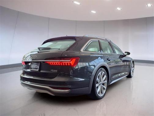 2022 Audi A6 allroad Premium Plus 55 TFSI quattro S tronic