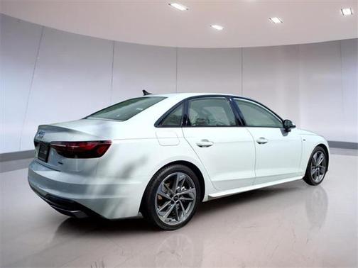 2025 Audi A4 Premium 45 TFSI S line quattro S tronic