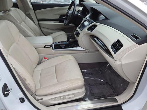 2014 Acura RLX Technology Package