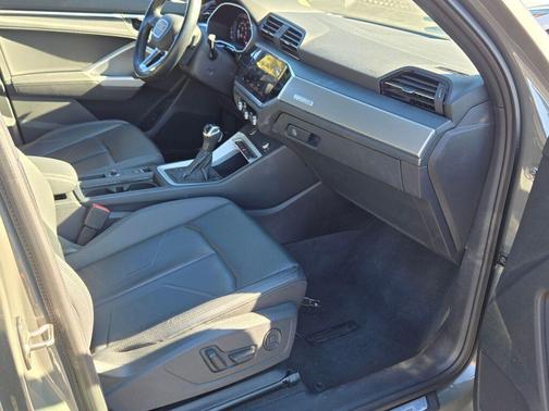 2023 Audi Q3 Premium
