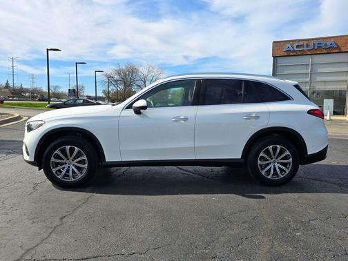 2025 Mercedes-Benz GLC 300 4MATIC