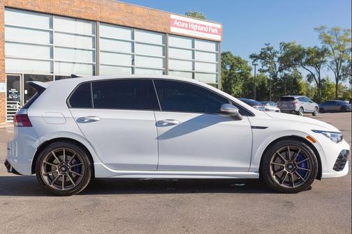 2024 Volkswagen Golf R 2.0T DSG