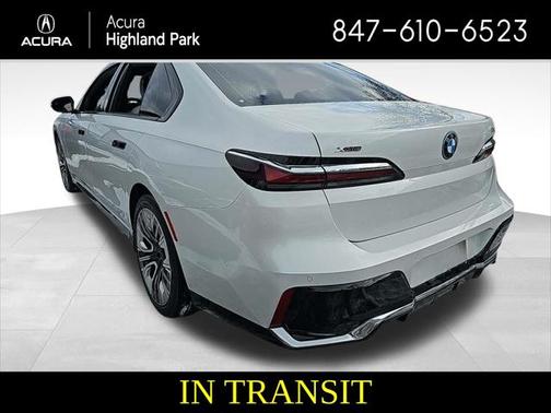 2024 BMW 750e i xDrive