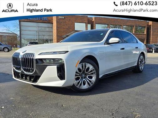 2024 BMW 750e i xDrive