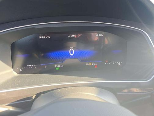 2024 Volkswagen Tiguan 2.0T Wolfsburg Edition