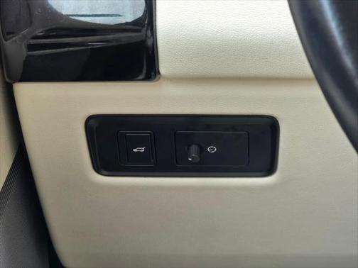 2021 Land Rover Range Rover Base