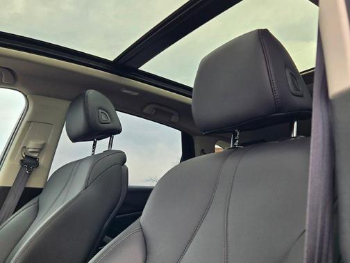 Platinum White Pearl 2023 Acura RDX Base