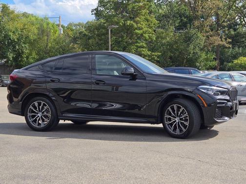 2023 BMW X6 xDrive40i