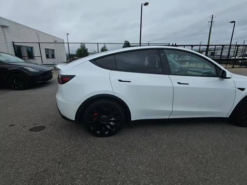 2022 Tesla Model Y Performance