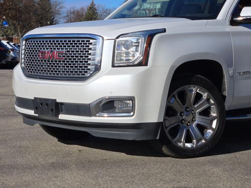 2017 GMC Yukon SLT