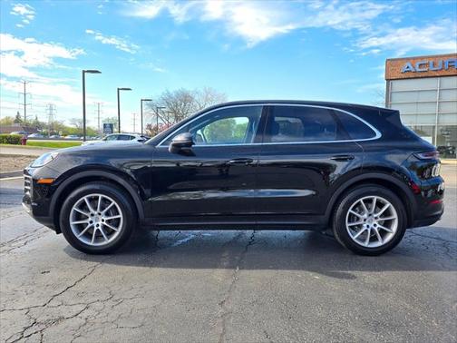 2024 Porsche Cayenne Base