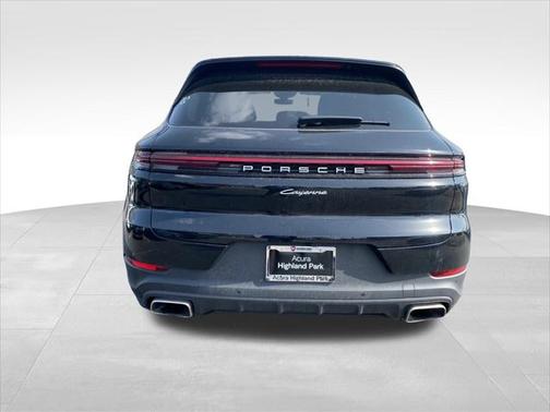 2024 Porsche Cayenne Base