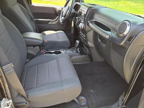 2012 Jeep Wrangler Unlimited Sport