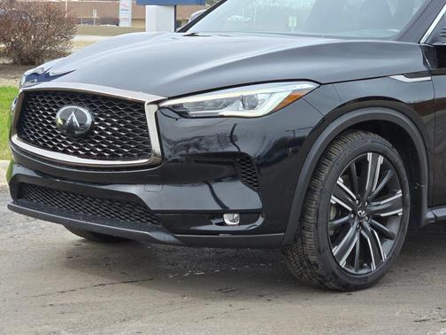 Black Obsidian 2021 INFINITI QX50 LUXE