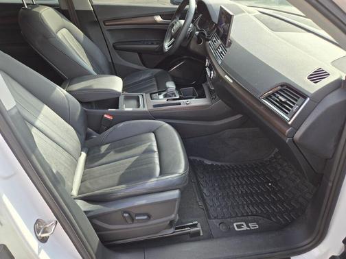 2021 Audi Q5 45 Premium